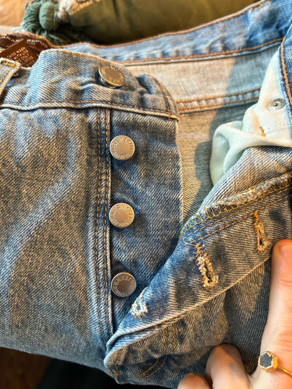 Vintage 1990s Banana Republic Light-Medium Wash Straight Jeans, Baggy Fit - Picture 5 of 16